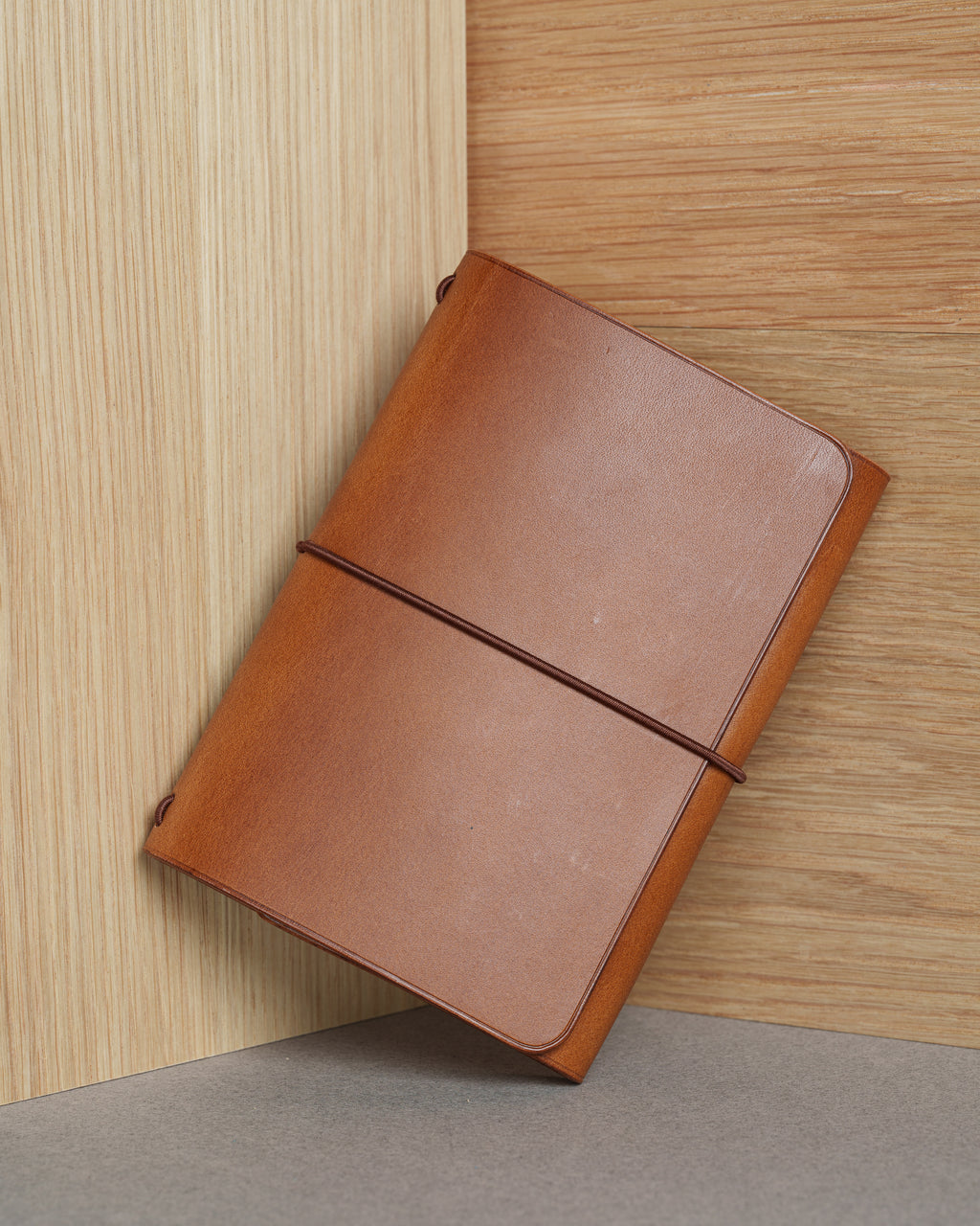Whisky Buttero Leather Trifold Cover