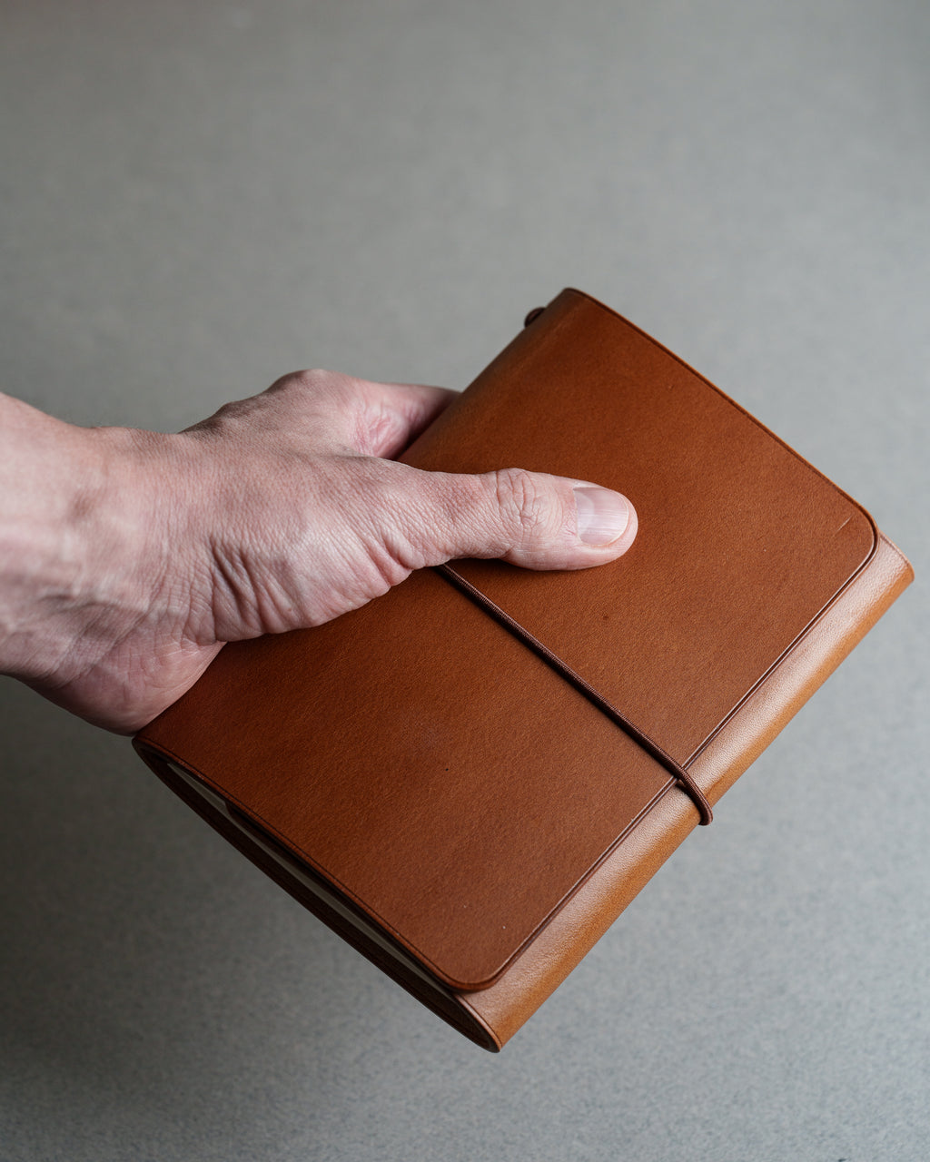 Whisky Buttero Leather Trifold Cover