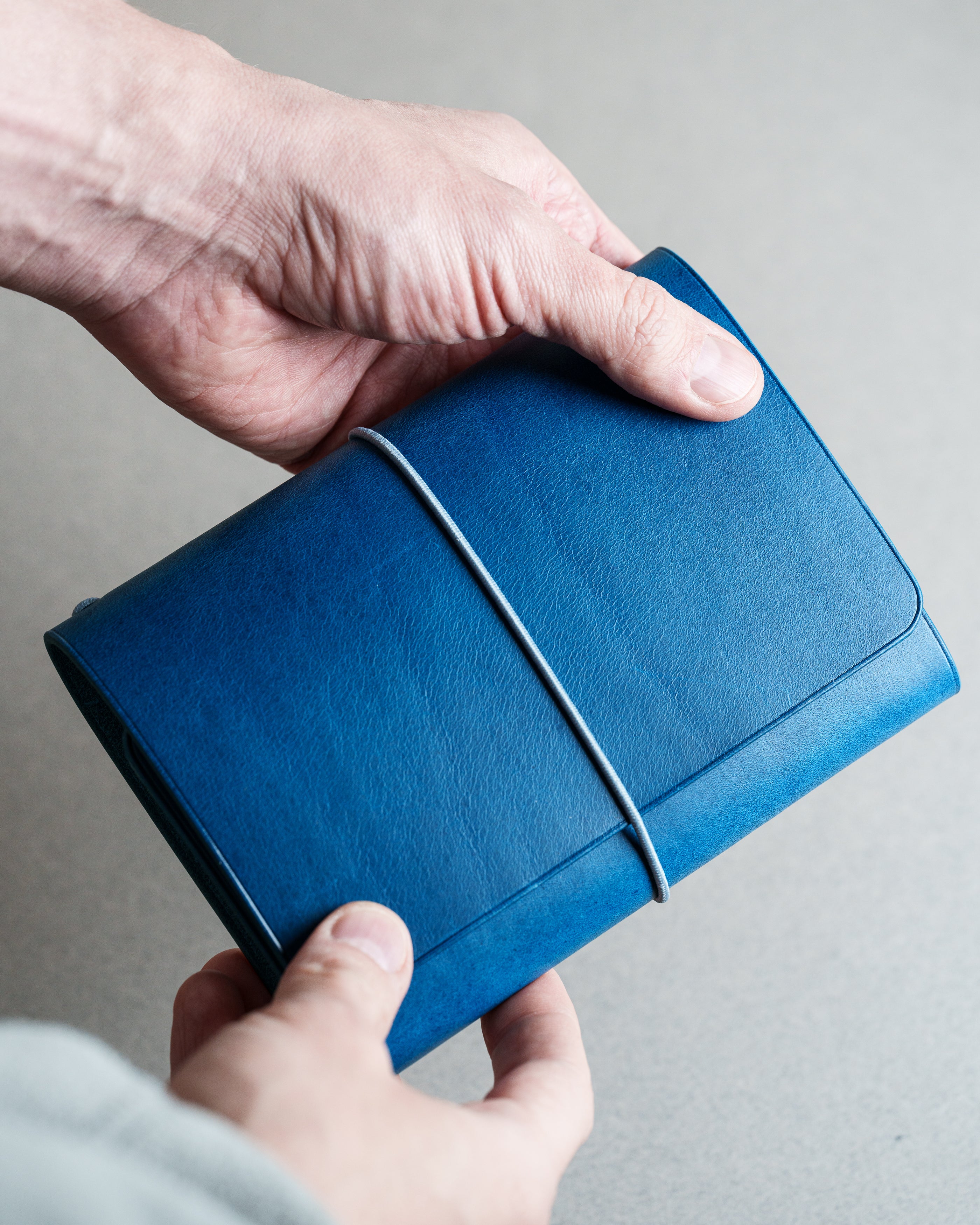 Navy Blue Buttero Leather Trifold Cover