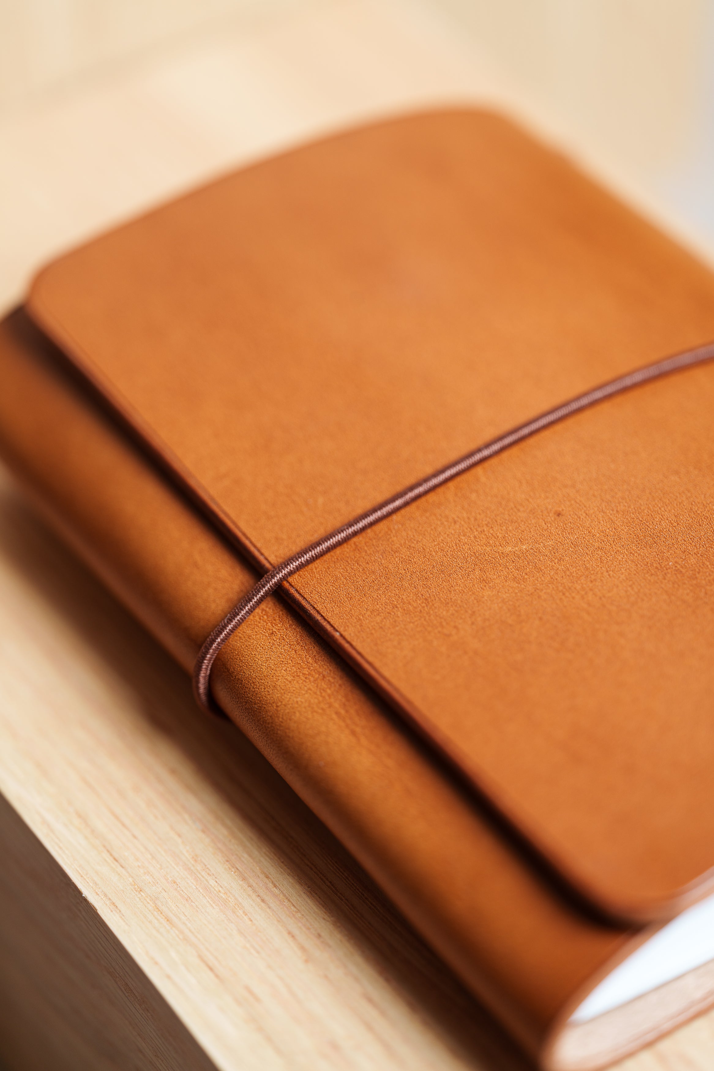 Whisky Buttero Leather Trifold Cover