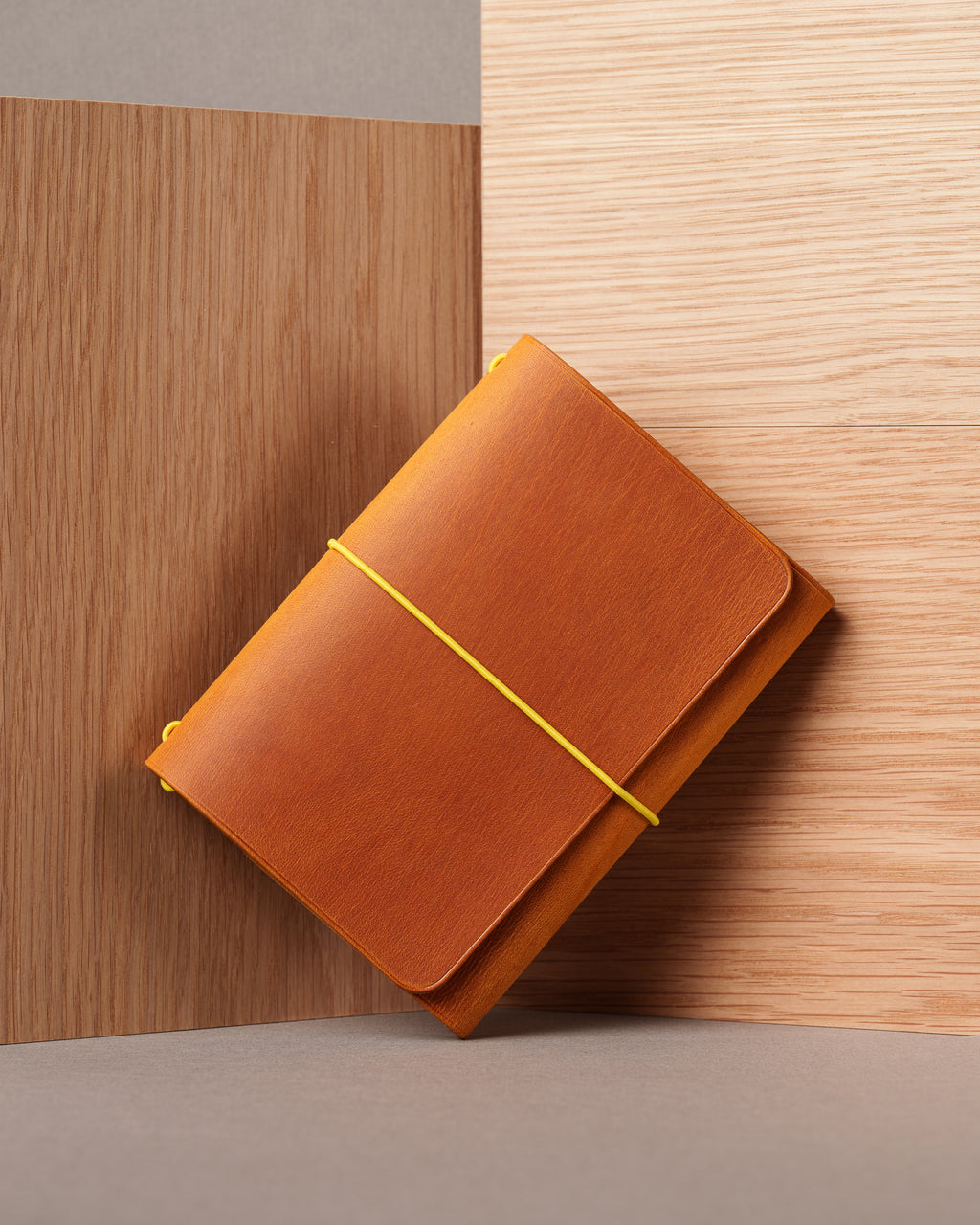 Ginger Freedom Leather Trifold Cover