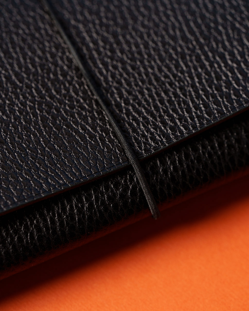 Black Dollaro Leather Trifold Cover