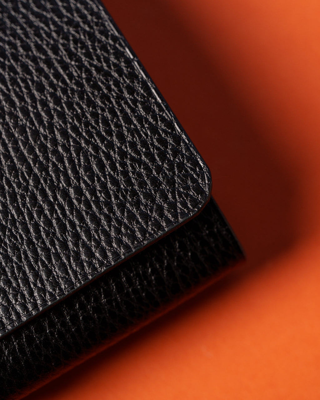 Black Dollaro Leather Trifold Cover